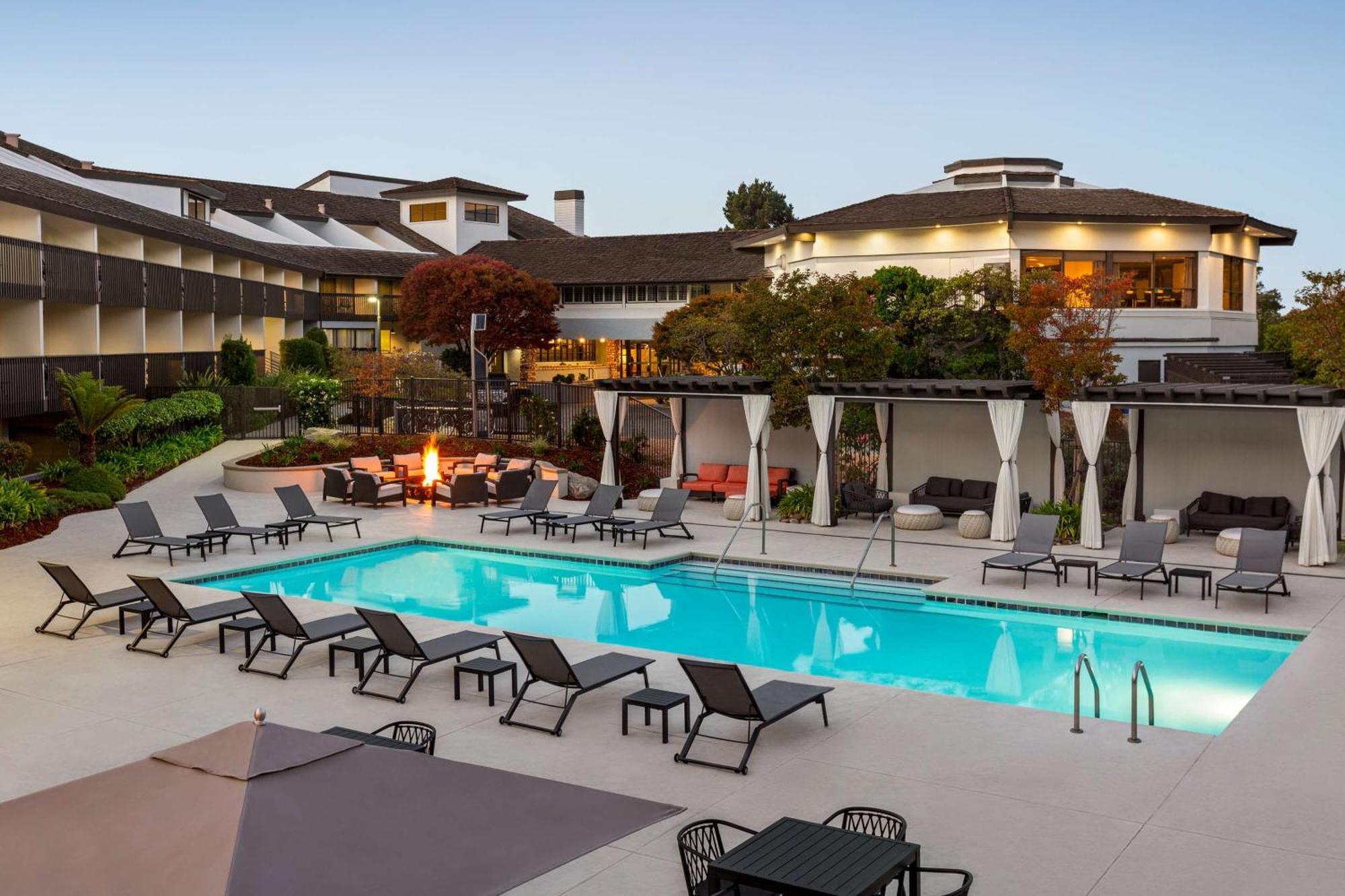 Hilton Garden Inn Μοντερέι Εξωτερικό φωτογραφία